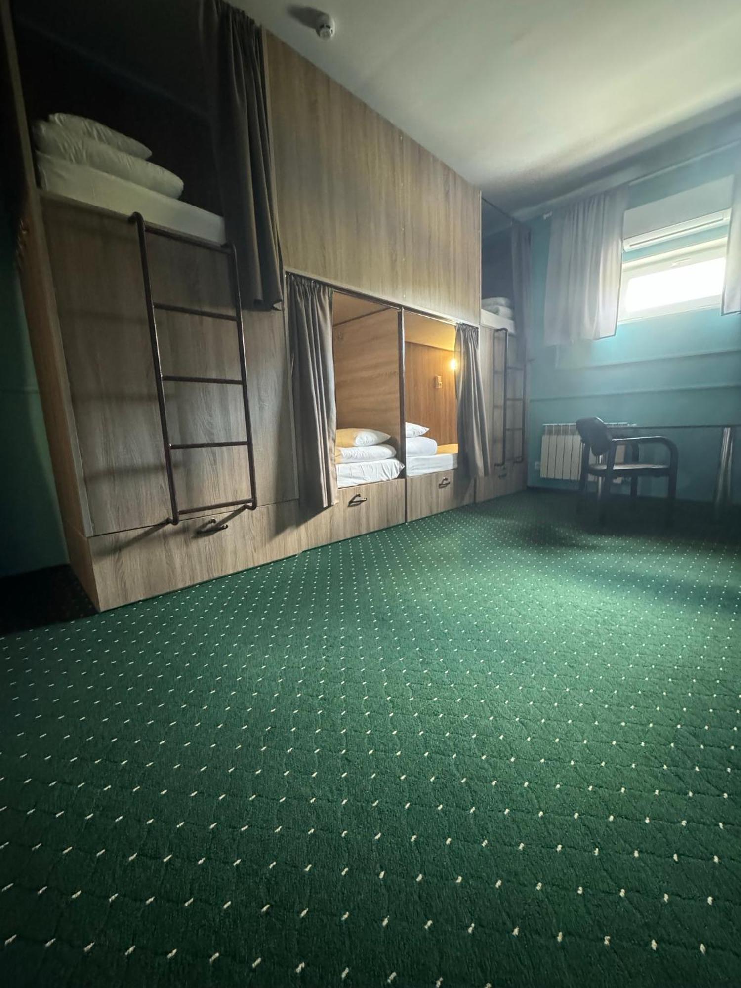 All Eyes Hostel كاميانيتس - بوديلسكيي المظهر الخارجي الصورة