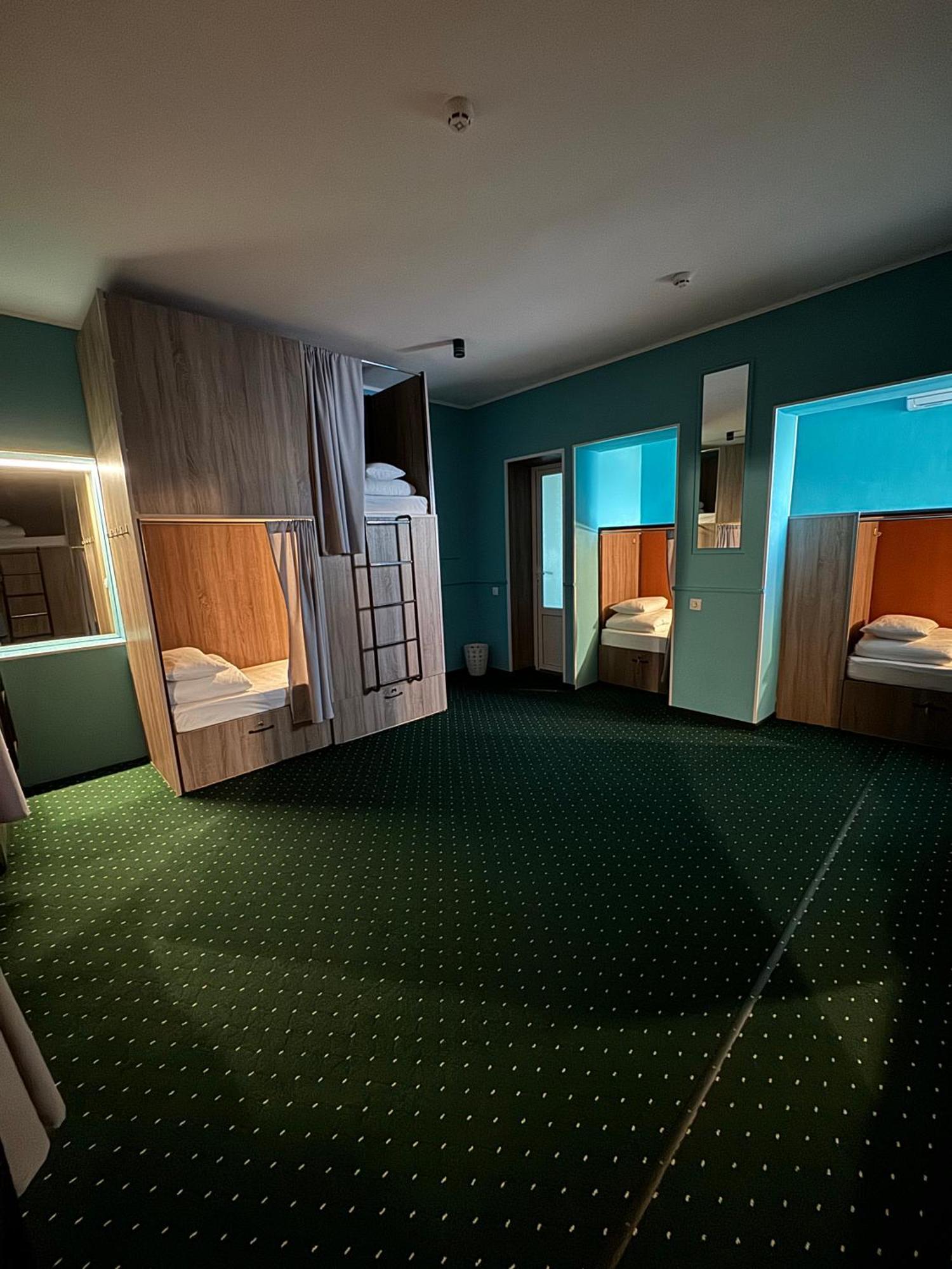 All Eyes Hostel كاميانيتس - بوديلسكيي المظهر الخارجي الصورة