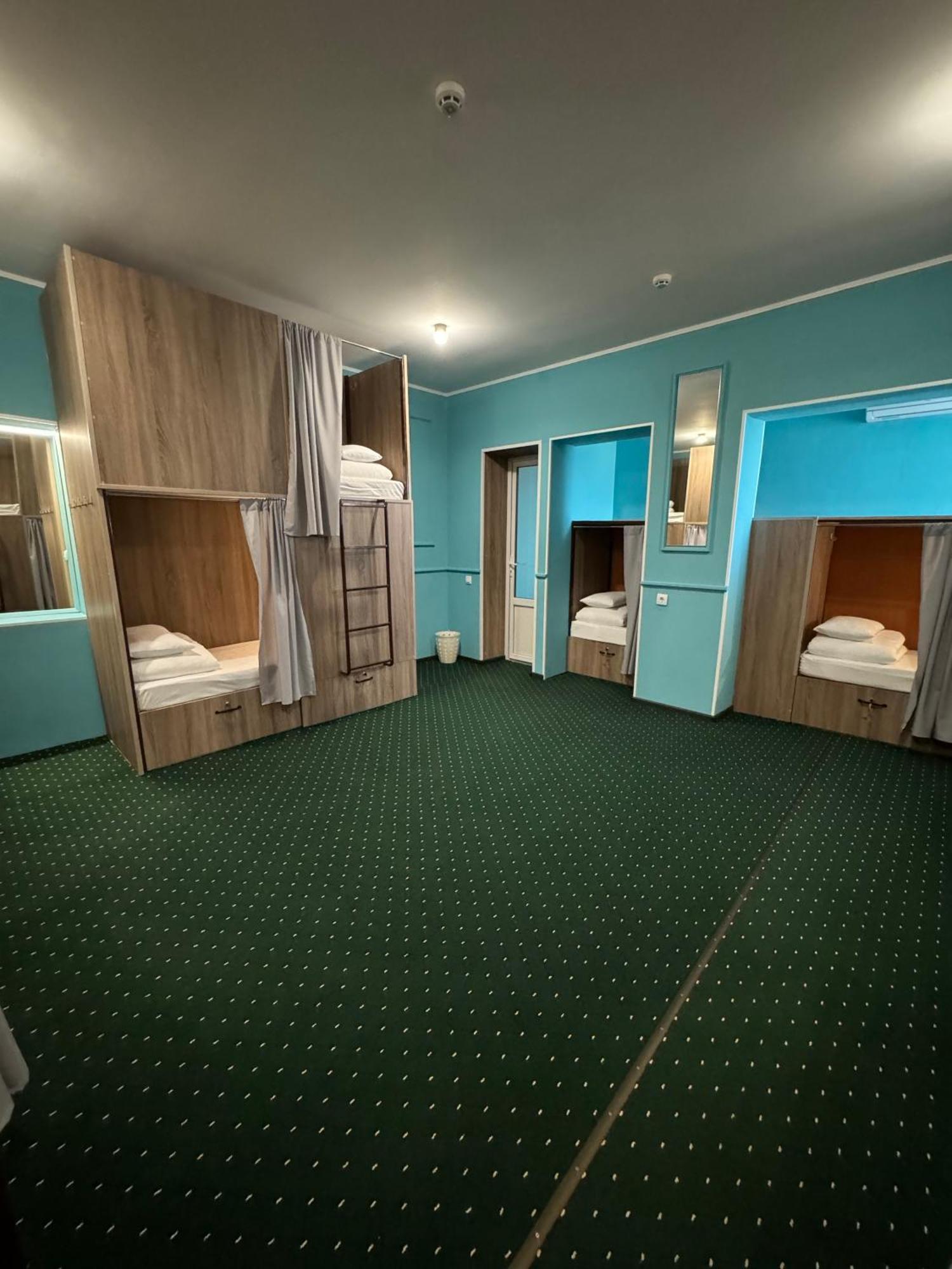 All Eyes Hostel كاميانيتس - بوديلسكيي المظهر الخارجي الصورة
